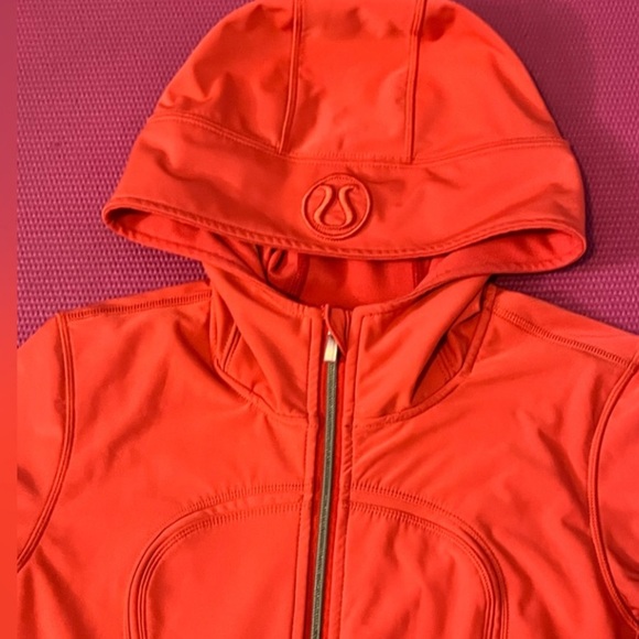 LULULEMON UBA Hoodie Special Edition waterproof jacket - Picture 10 of 12